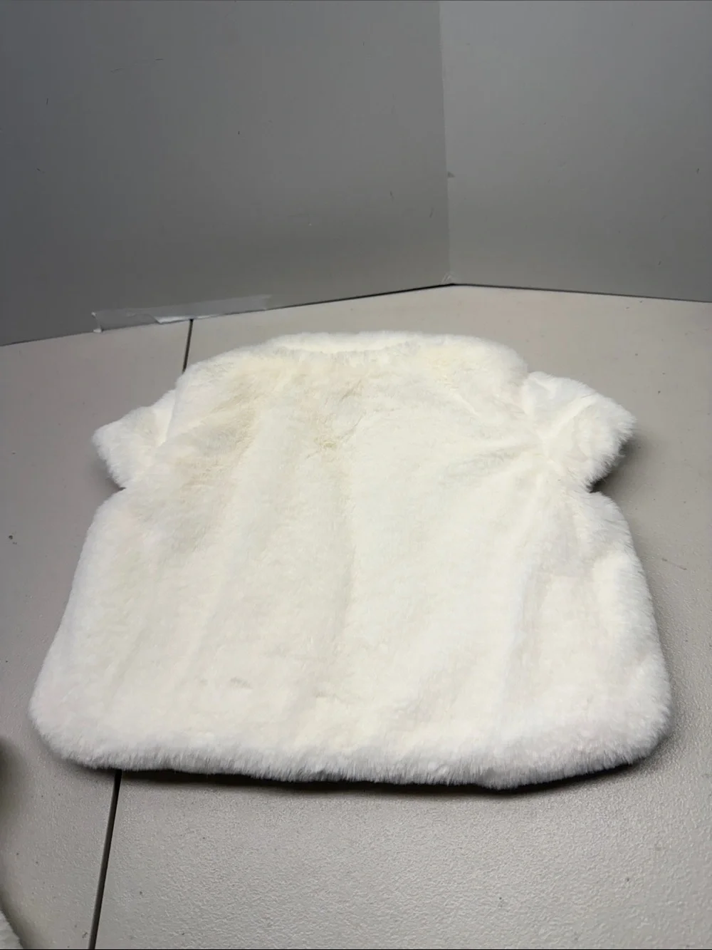 Gymboree Ivory Faux-Fur Cape with Bow